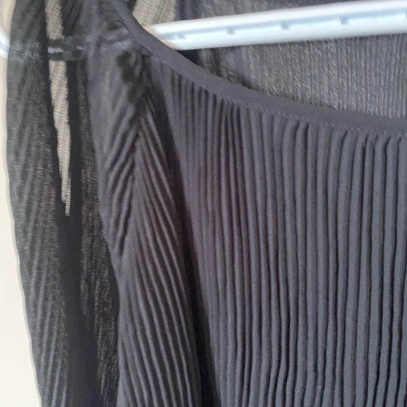 Hollister Pleated blouse - Picture 5 of 9